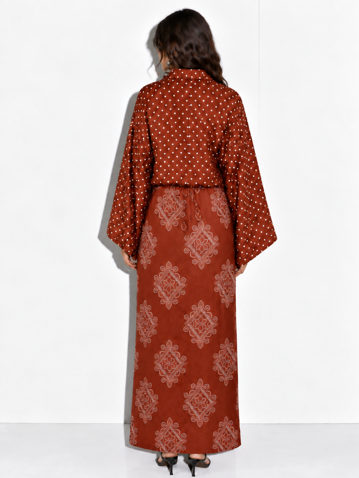 Tarini Kaftaan Long Shirt in Red