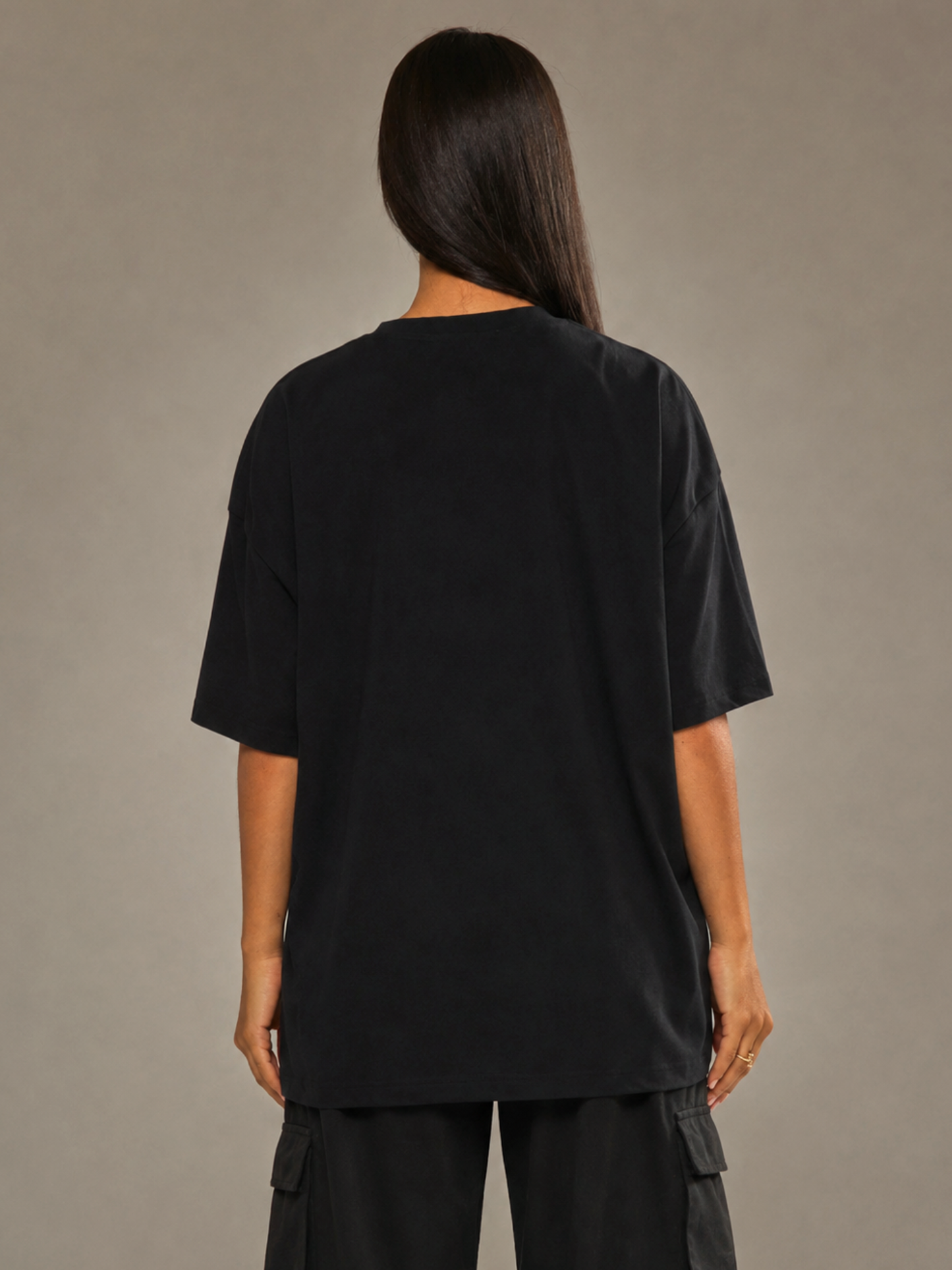 BLACK AURA OVERSIZED TSHIRT