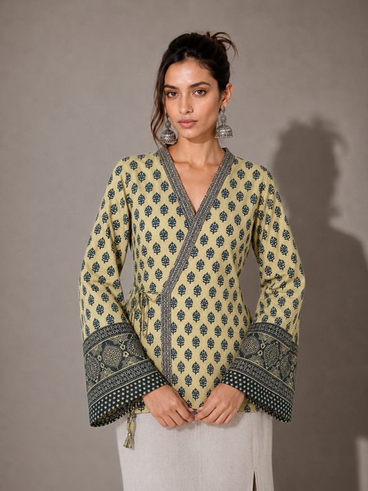 Hoor Shortline Top in Ivory Teal