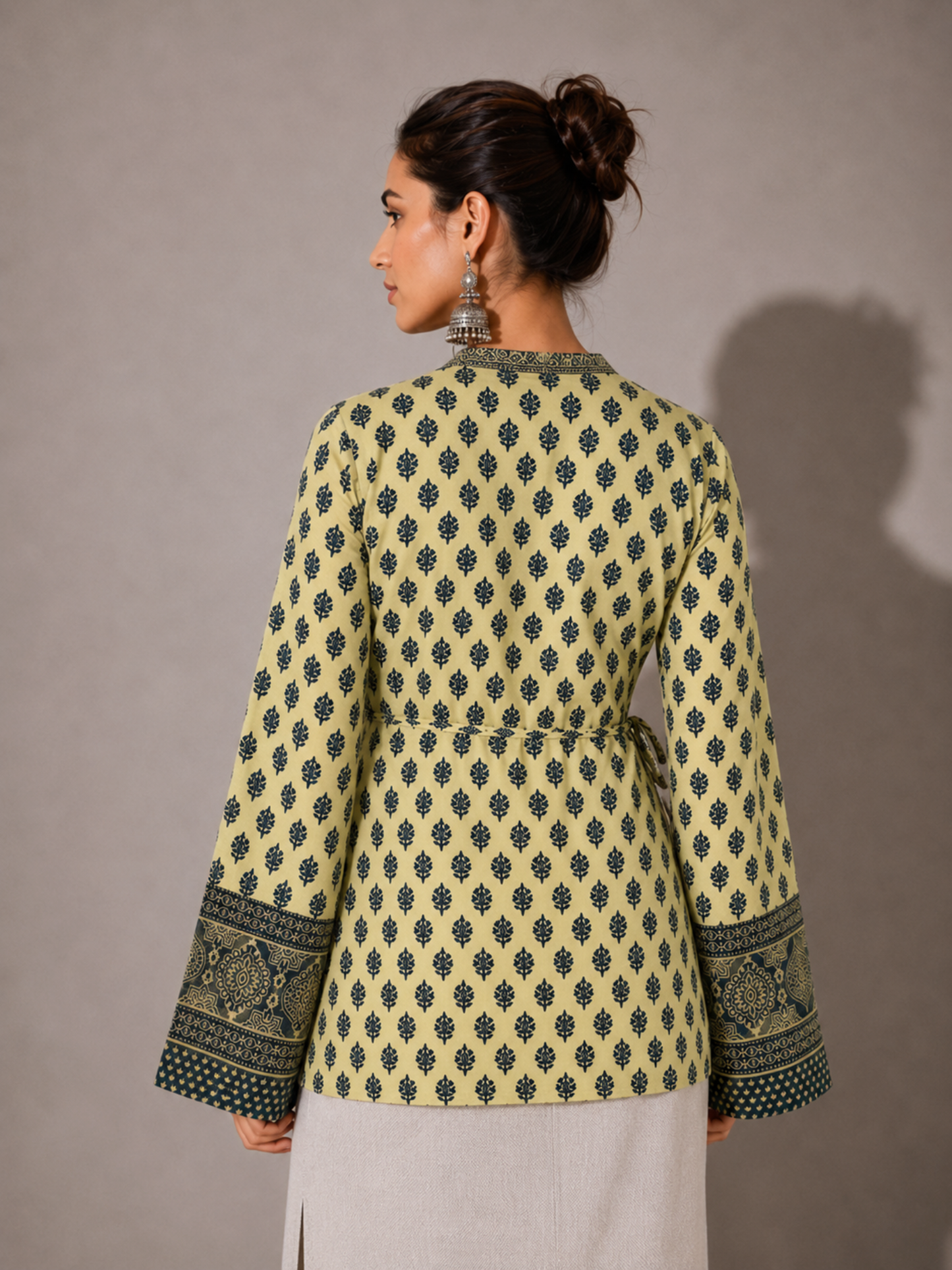 Hoor Shortline Top in Ivory Teal