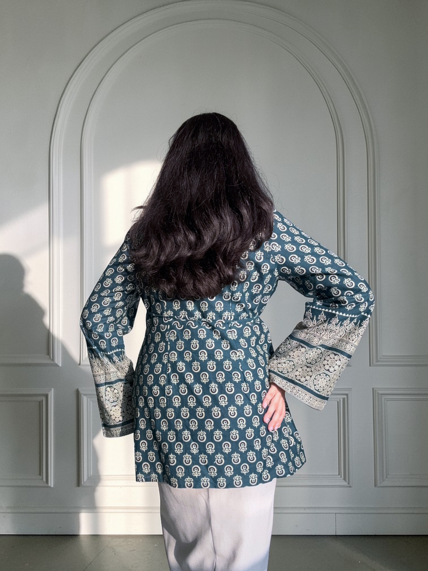 Heer Shortline Top in Teal Blue