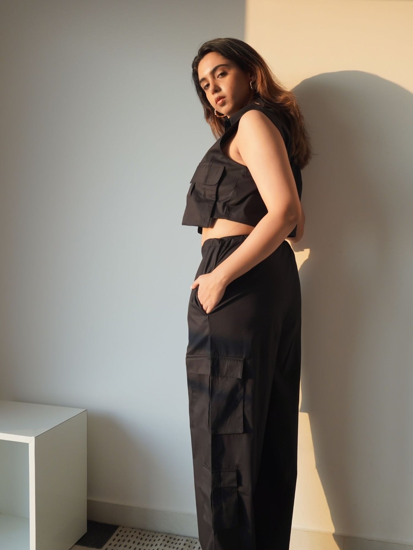 Natte Cargo Pocket Pants in Black