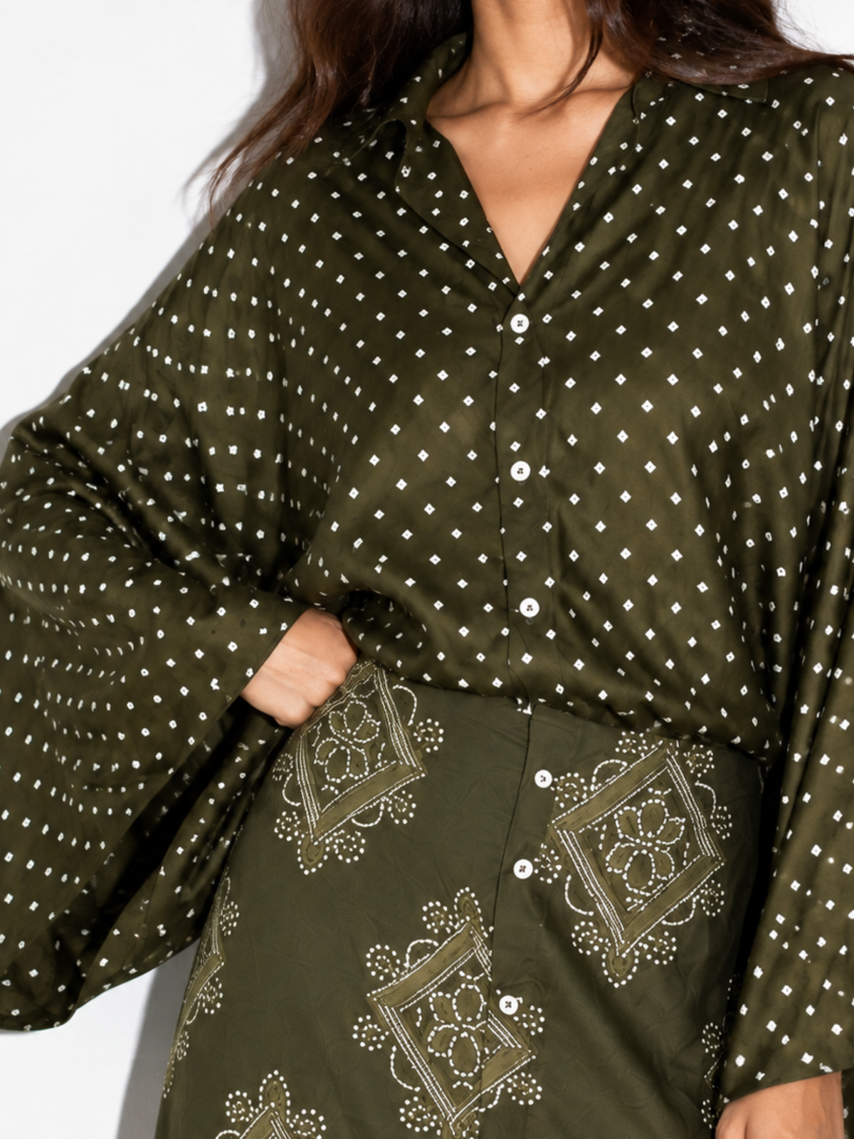 Tarini Kaftaan Long Shirt in Olive