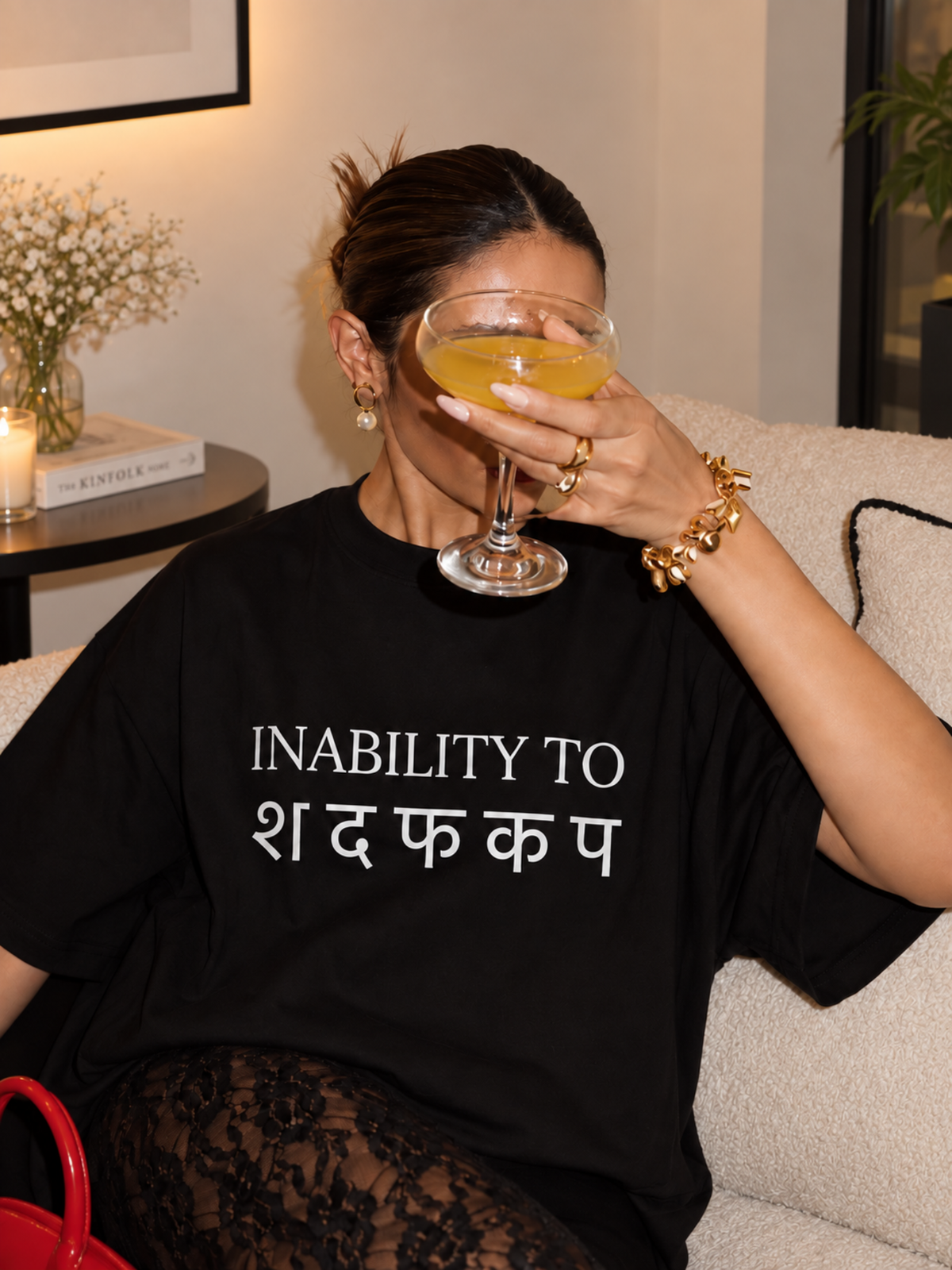 BLACK GRAPHIC OVERSIZED TSHIRT