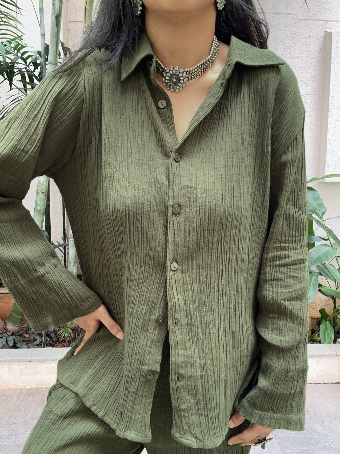 Rooh Set in Olive