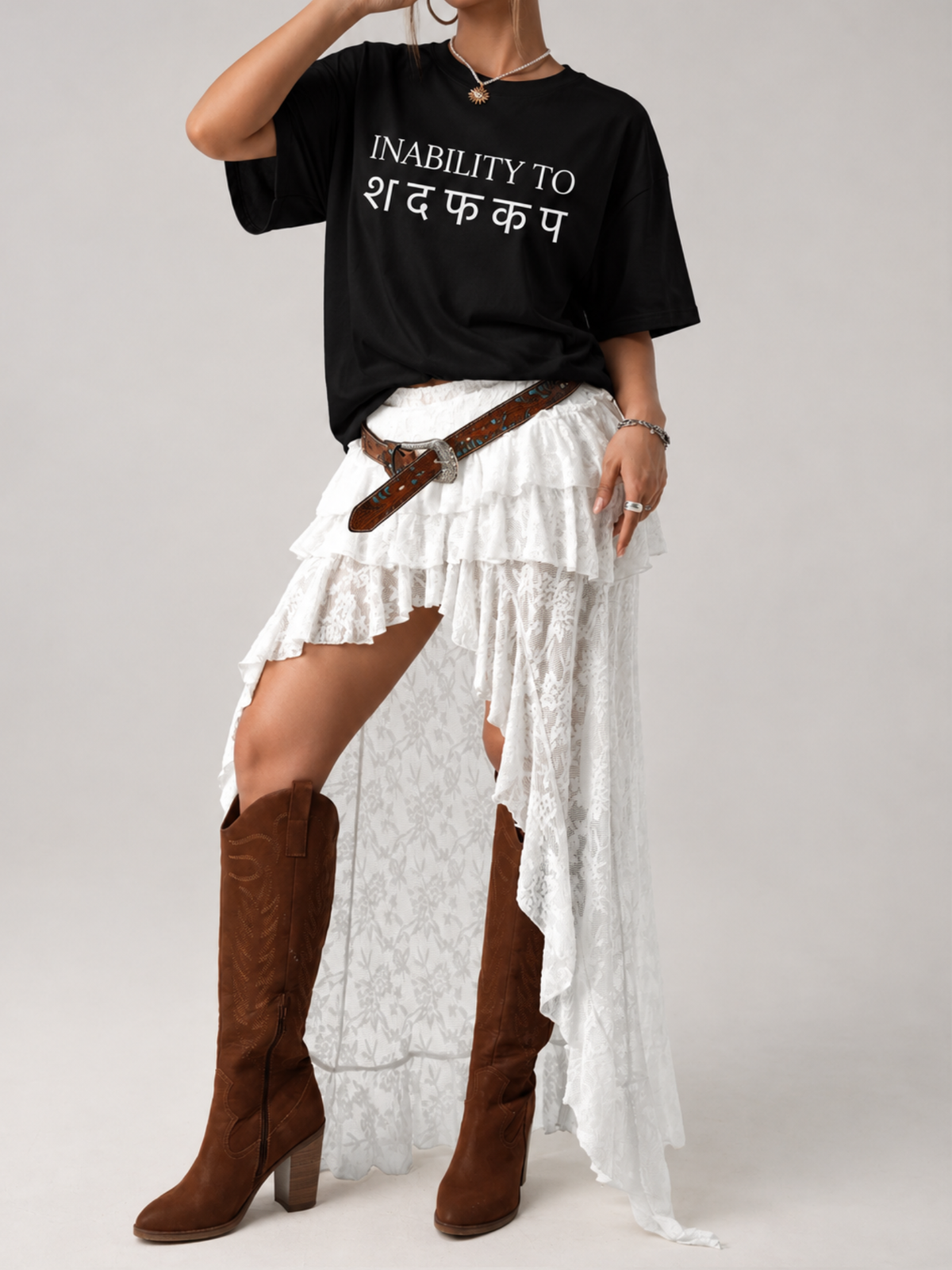 BLACK GRAPHIC OVERSIZED TSHIRT