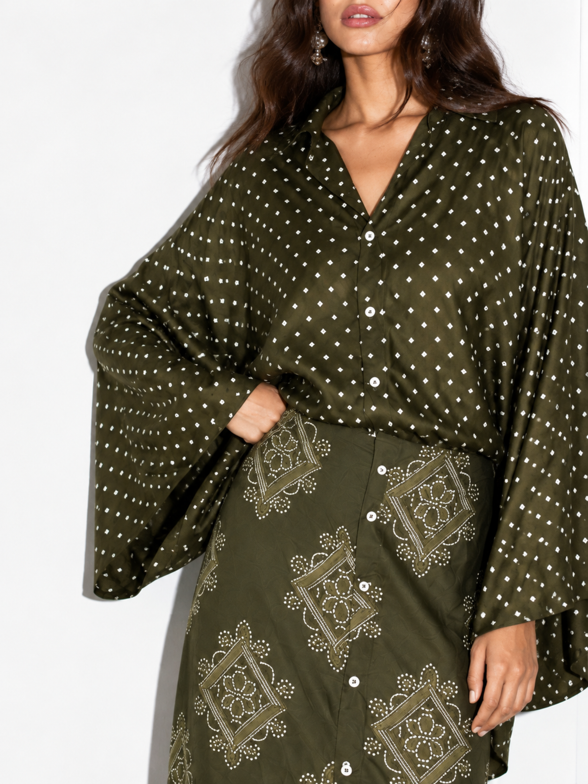 Tarini Kaftaan Long Shirt in Olive