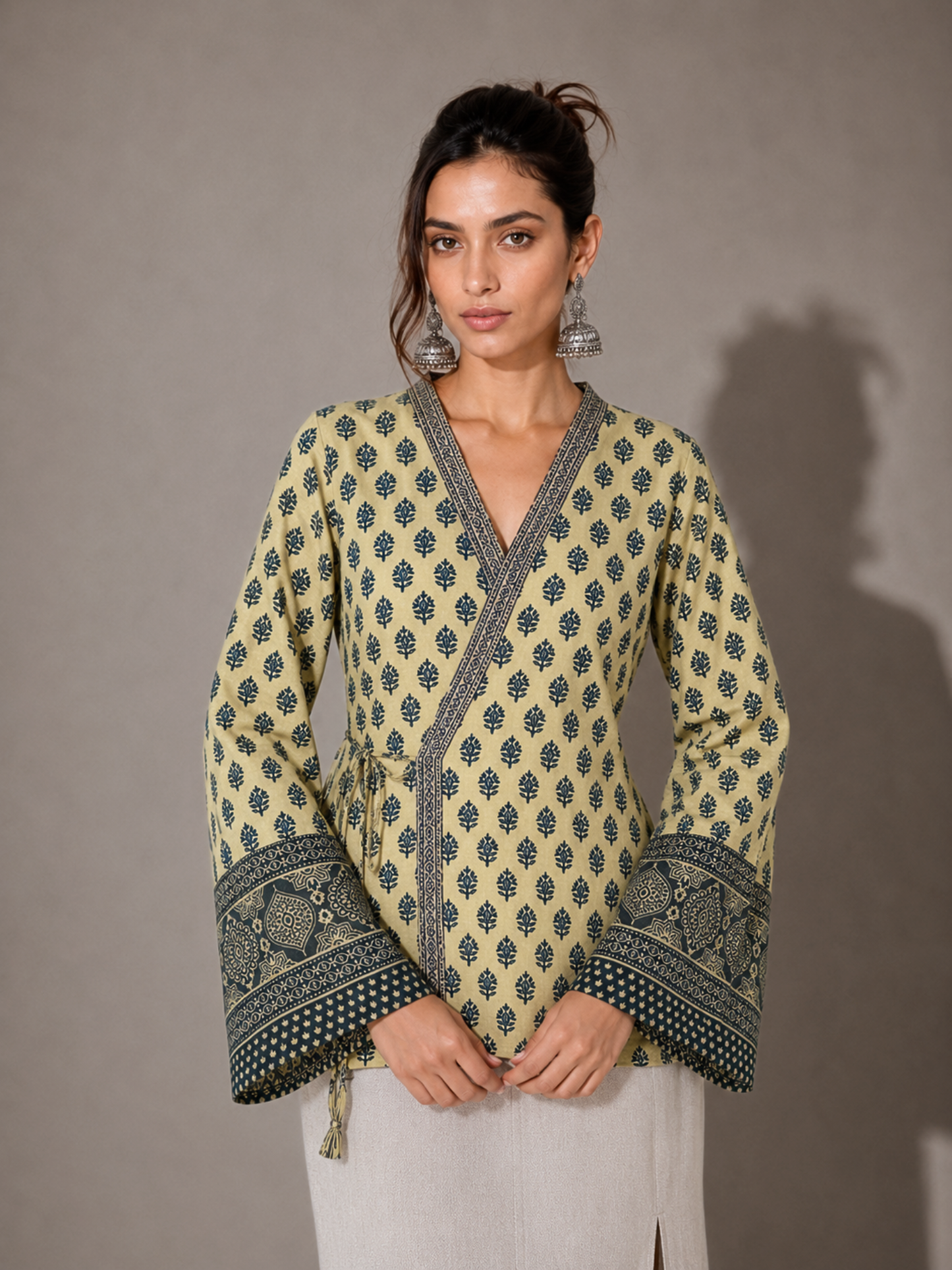 Hoor Shortline Top in Ivory Teal