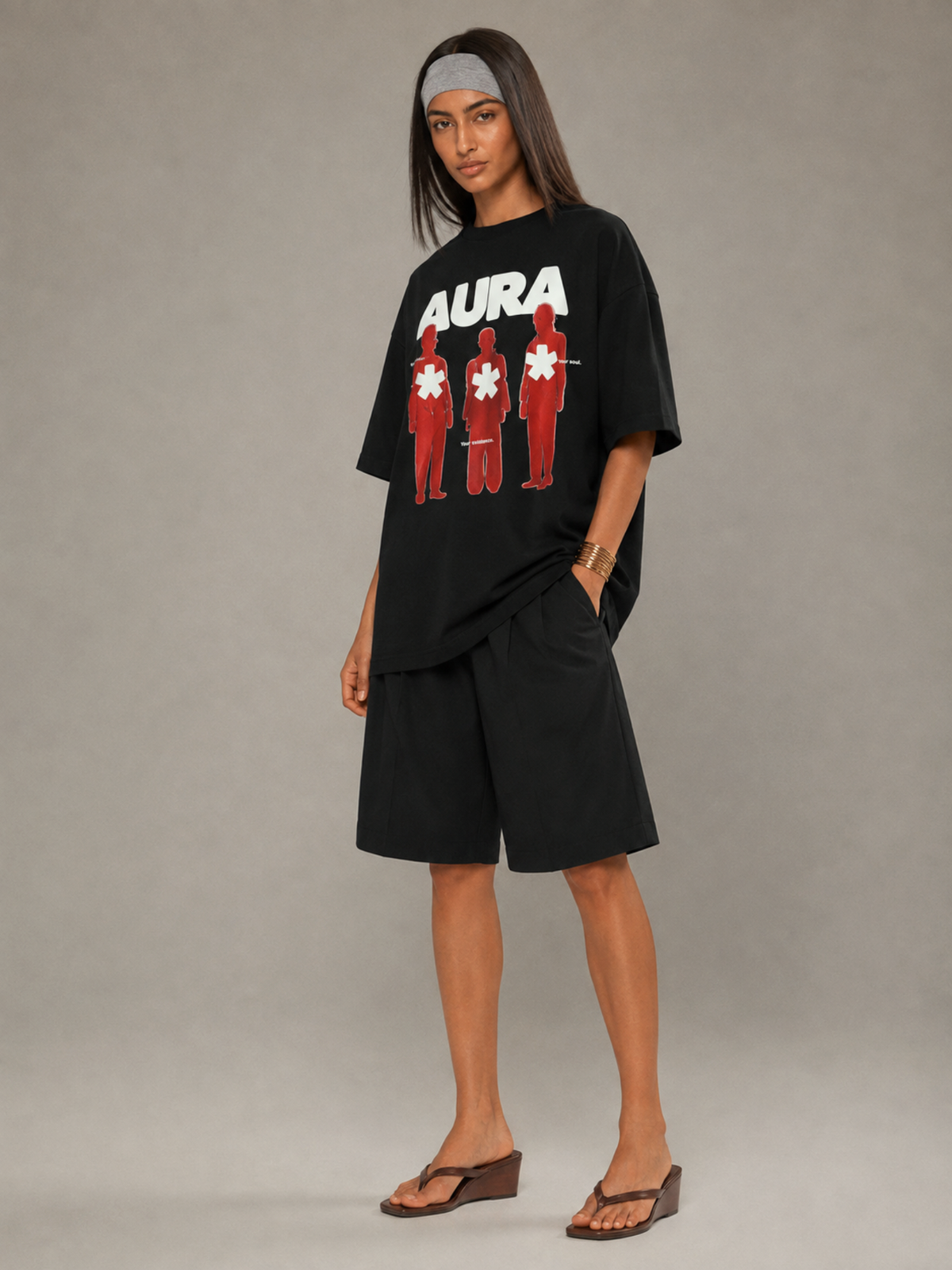 BLACK AURA OVERSIZED TSHIRT