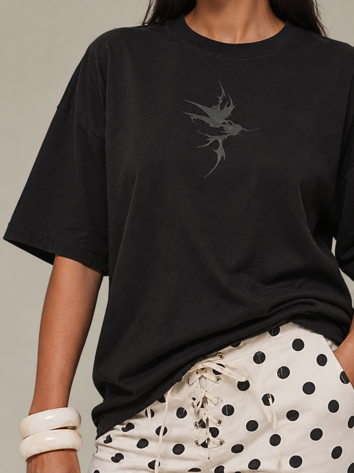 BLACK SOLID OVERSIZED TSHIRT