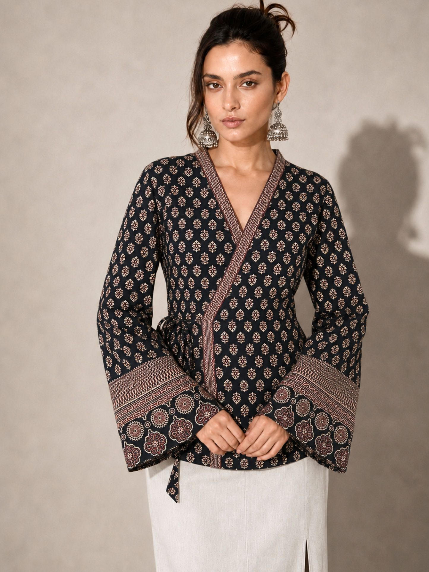 Hoor Shortline Top in Black
