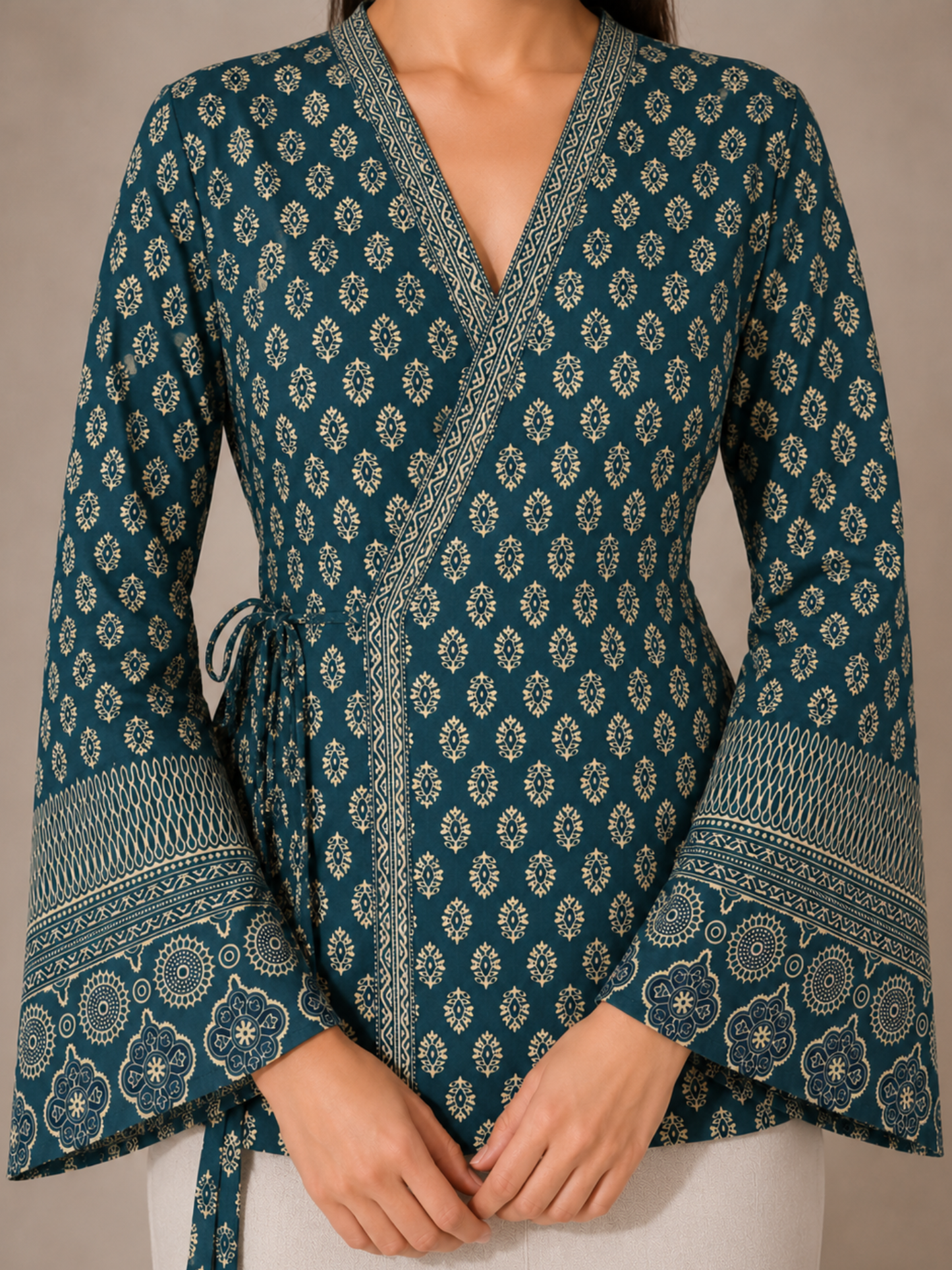 Hoor Shortline Top in Teal