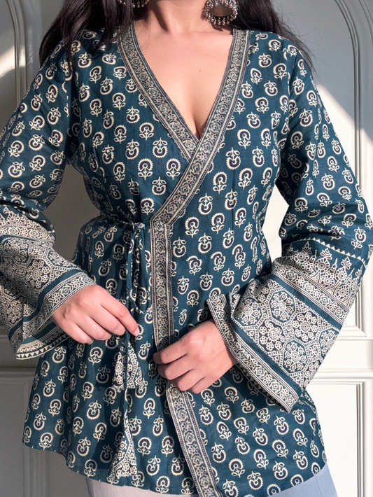 Heer Top in Teal Blue