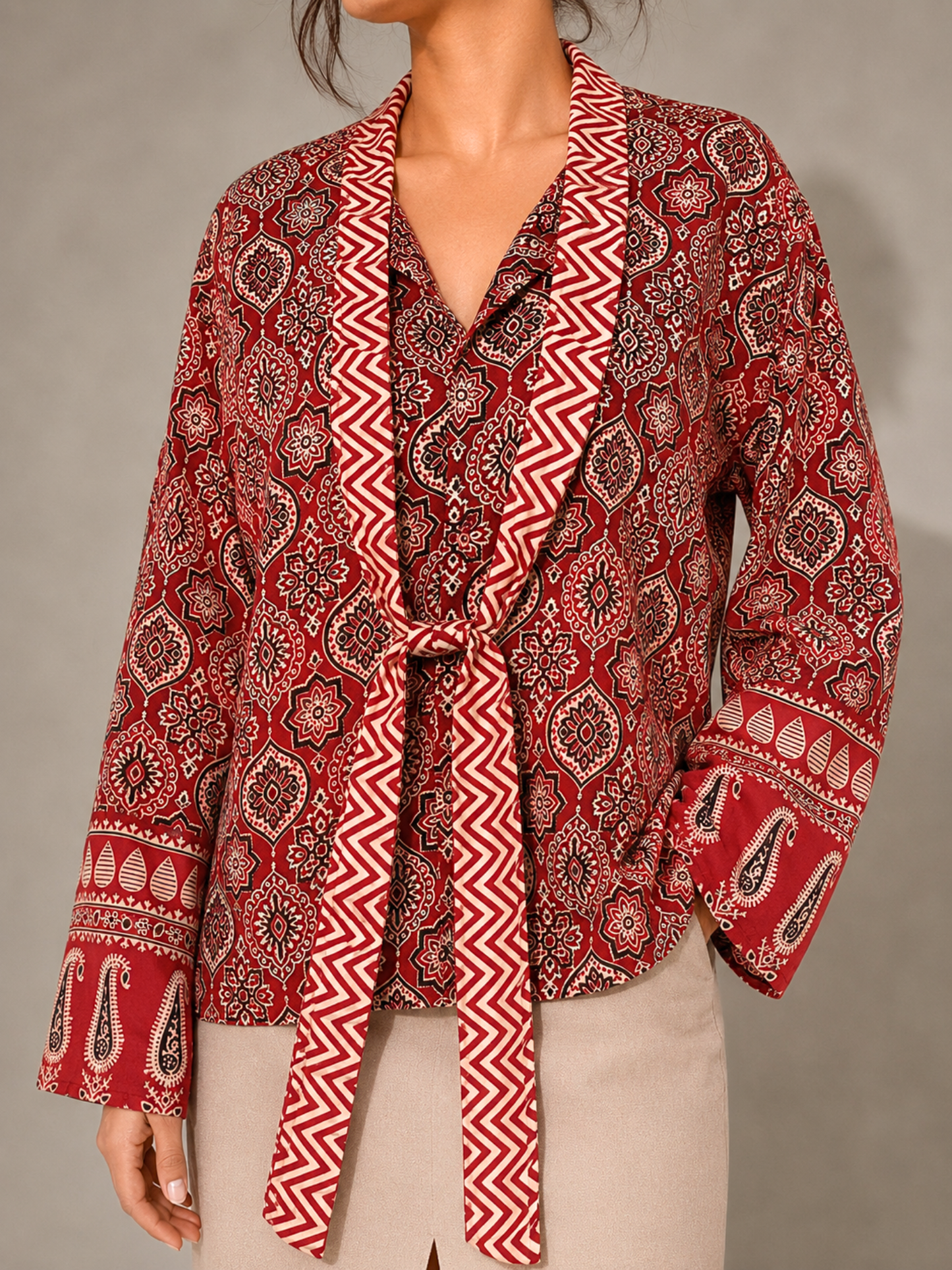 AMAYA TIE-UP Shirt in Maroon