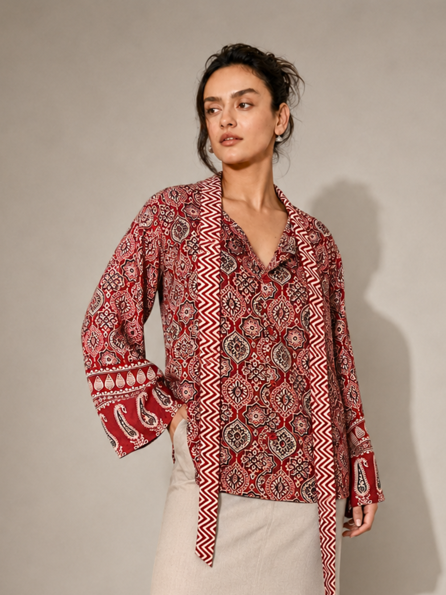 AMAYA TIE-UP Shirt in Maroon
